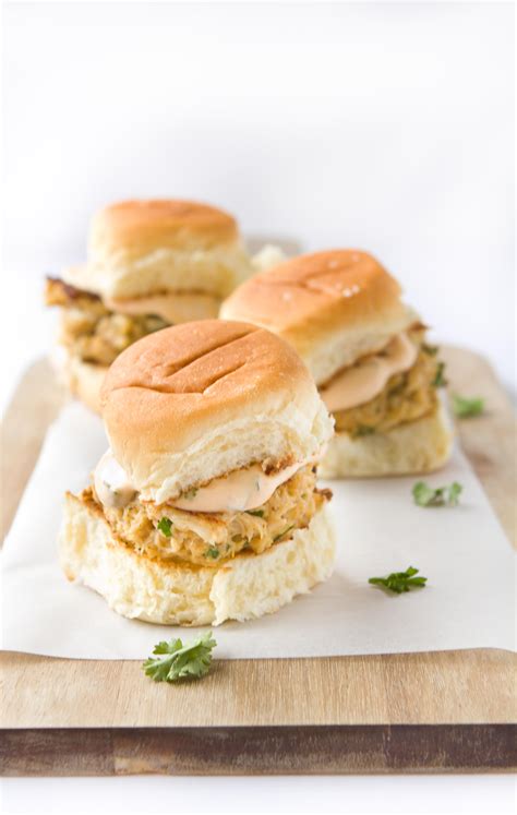 crab-cake-sliders-with-spicy-aioli-sauce-a-zesty-bite image