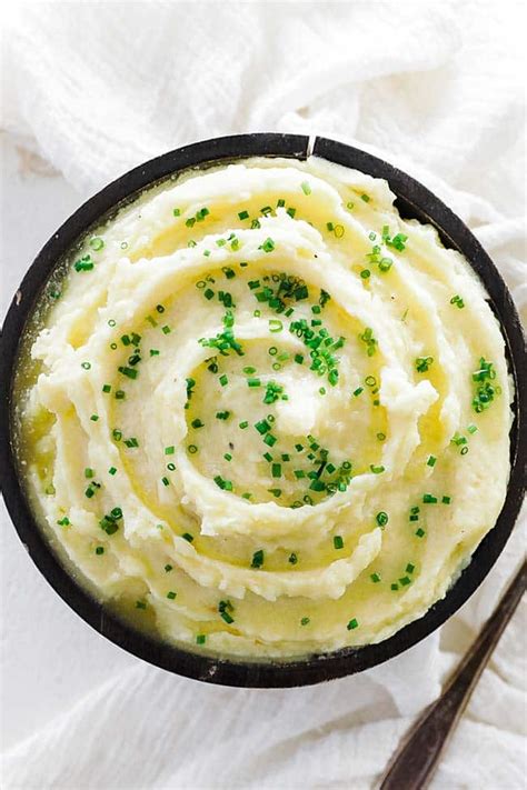 creamy-roasted-garlic-mashed-potatoes-recipe-chef image