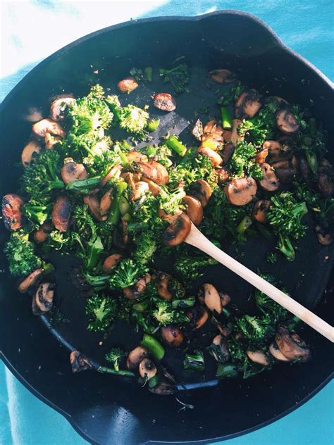 sauted-mushrooms-and-broccoli-rabe-recipe-the image