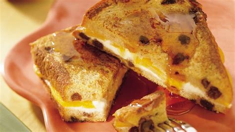 peach-stuffed-oven-french-toast-recipe-pillsburycom image