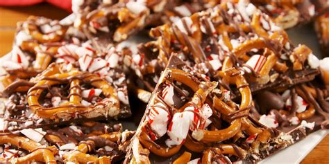 best-pretzel-peppermint-bark-recipe-how-to-make image