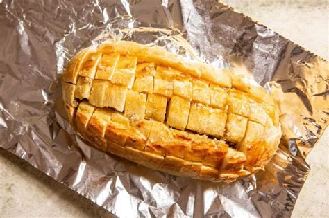 easy-cheesy-pull-apart-bread-recipe-taste image