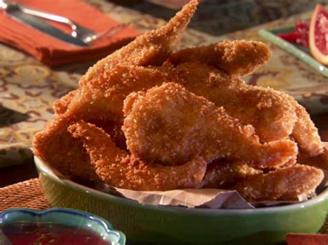 crispy-chicken-fingers-with-sweet-and-sour-blood image