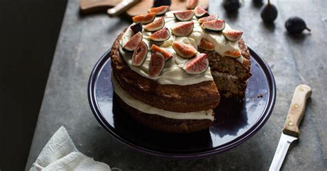 a-cake-that-showcases-the-beauty-of-figs-the-new image