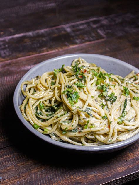 lemony-whole-wheat-spaghetti-with-garlic-and-spinach image