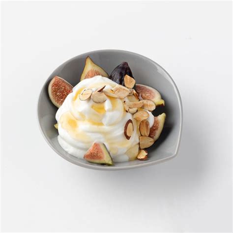 fresh-figs-with-yogurt-honey-and-nuts-healthy-recipes-ww image