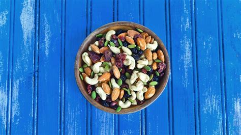 healthy-trail-mix-21-trail-mix-recipes-for-any-craving image