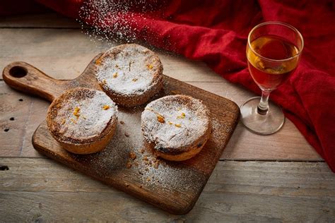 spelt-orange-and-hazelnut-mince-pies-recipe-great image