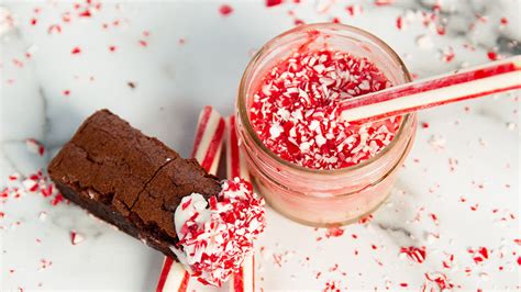 weve-invented-your-new-favorite-holiday-dip-peppermint image