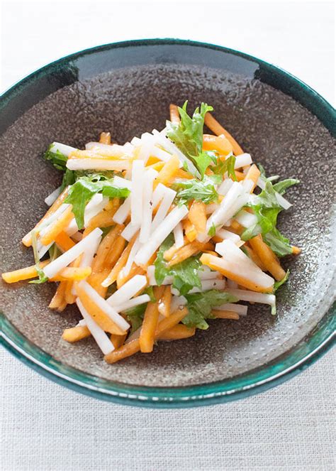 persimmon-daikon-salad-recipetin-japan image