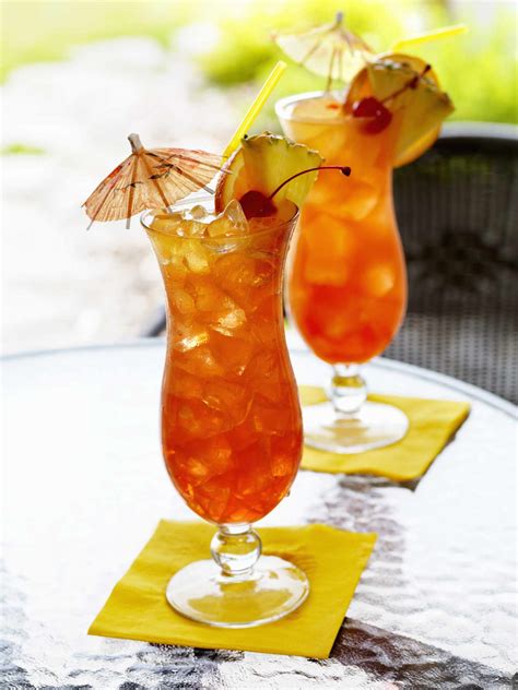 the-10-most-classic-southern-cocktails-everyone image
