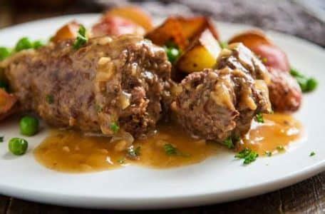 stuffed-rolled-round-steak-the-stockade-bed-and image