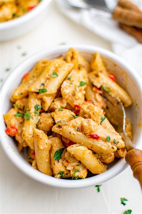 creamy-cajun-chicken-pasta-recipe-the-novice-chef image