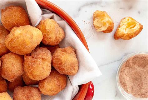 sonhos-portuguese-doughnuts-leites-culinaria image
