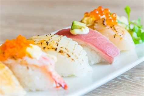 nigiri-sushi-recipe-the-perfect-nigiri-at-home image