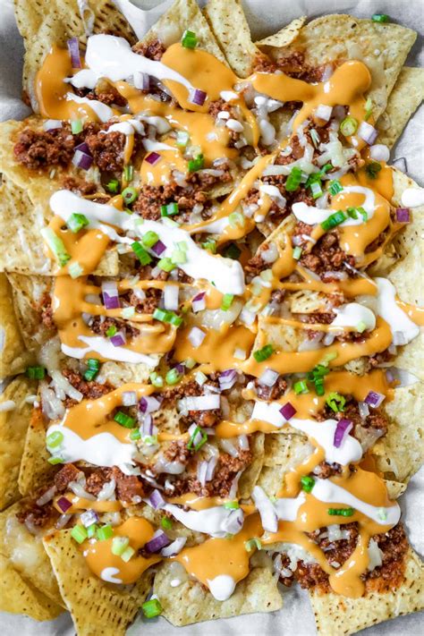 the-best-chili-con-carne-nachos-get-on-my-plate image