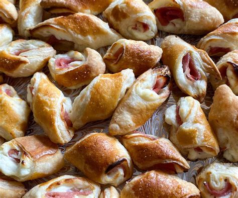ham-and-cheese-puff-pastry-nibbles-giangis-kitchen image