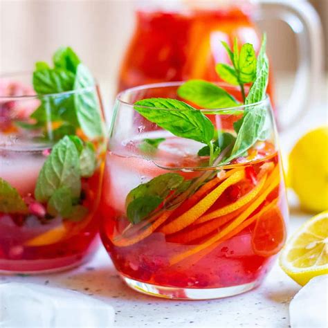 sparkling-pomegranate-punch-party-perfection-rachel image