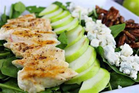 apple-chicken-salad-with-gorgonzola-and-candied image