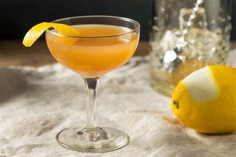 classic-japanese-cocktail-recipe-with-cognac-the image