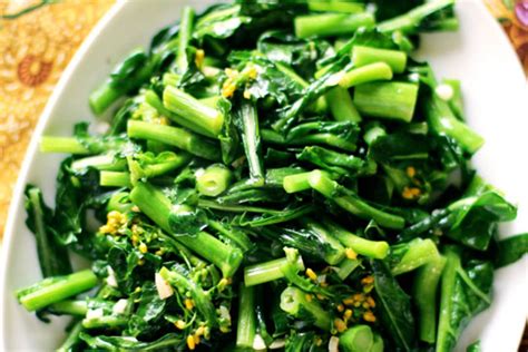 essential-weeknight-recipe-thai-stir-fried-greens-with image