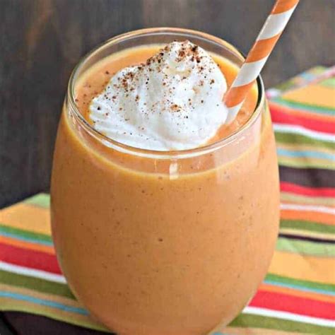 easy-healthy-pumpkin-pie-smoothie-recipe-shugary image