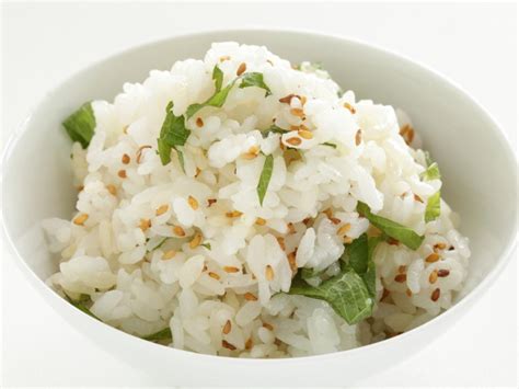 sesame-cilantro-rice-recipe-and-nutrition-eat-this-much image
