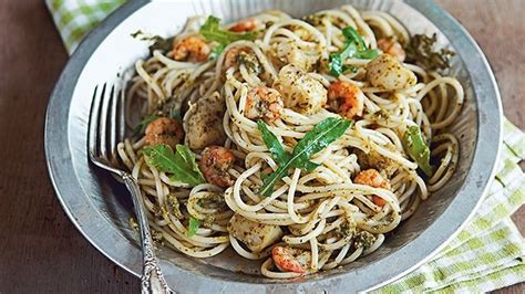 seafood-pesto-pasta-recipe-yummyph image