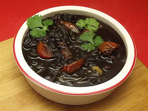 vegetarian-crock-pot-black-bean-soup-mama-likes image