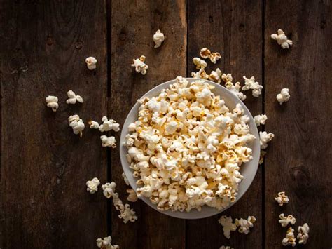 popcorn-nutrition-facts-a-healthy-low-calorie-snack image