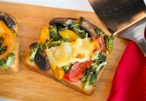 portobello-broccoli-and-red-pepper-melts-martins image