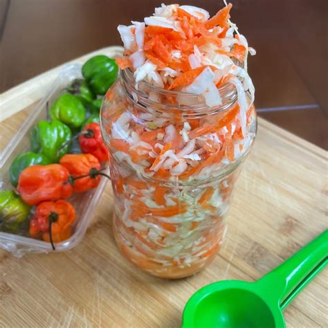 haitian-pikliz-spicy-pickled-cabbage-season-that-ish image