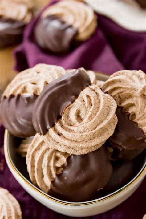 double-chocolate-meringues-sugar-spun-run image