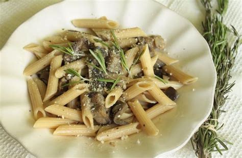 penne-con-funghi-e-melanzane-penne-with-mushrooms image