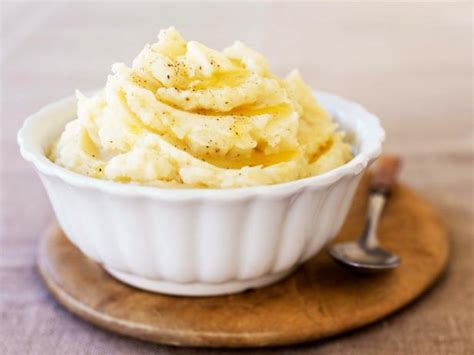 6-common-mashed-potato-mistakes-and-how-to-fix image