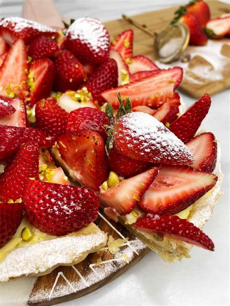french-strawberry-tart-tarte-aux-fraises-baking-like-a image