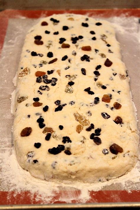 spotted-dog-irish-soda-bread-scones-recipe-girl image