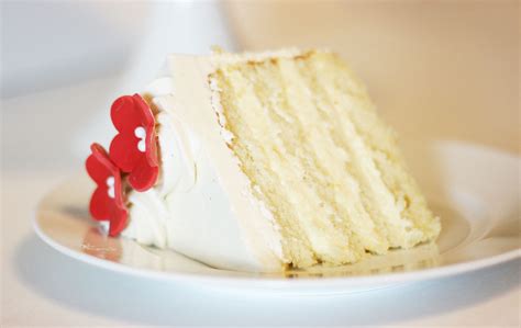 white-velvet-cake-with-cheesecake-filling-and-silky image