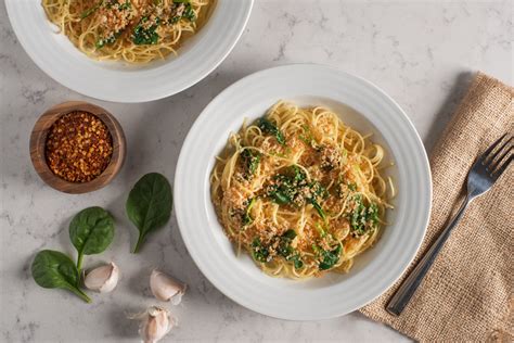 spinach-and-garlic-bread-crumb-pasta-bens image