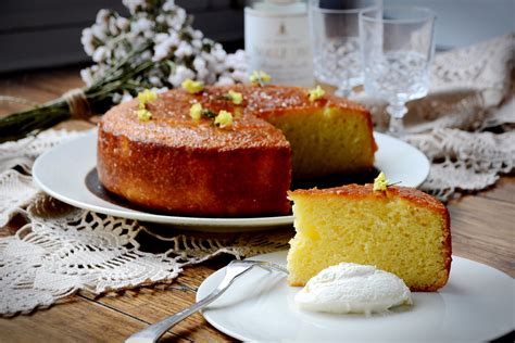 lime-olive-oil-and-yoghurt-cake-italy-on-my-mind image
