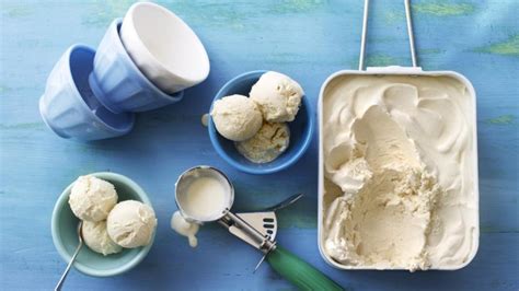 no-churn-irish-cream-ice-cream-recipe-bbc-food image