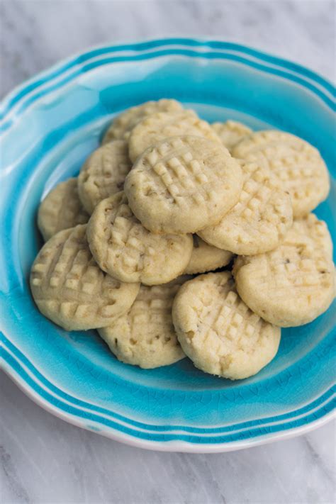 walnut-butter-cookies-naive-cook-cooks image