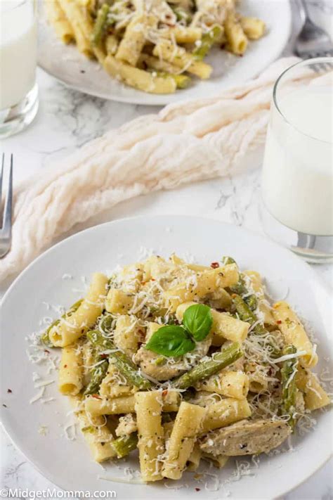 creamy-chicken-asparagus-pasta image