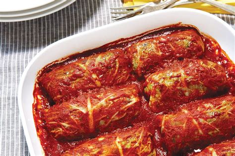 middle-eastern-stuffed-cabbage-rolls image