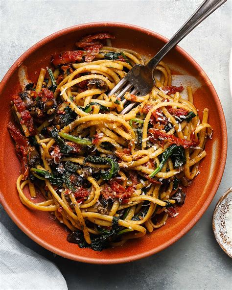 sun-dried-tomato-pasta-with-spinach-mushrooms image