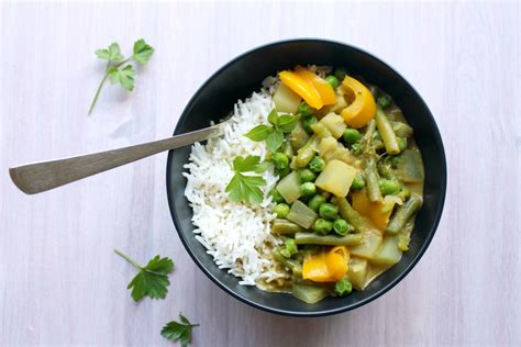 vegetable-coconut-thai-green-curry-berry-sweet-life image
