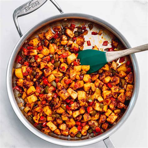 easy-potato-hash-with-bell-pepper-and-onion-posh image