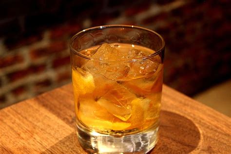 stinger-cocktail-wikipedia image