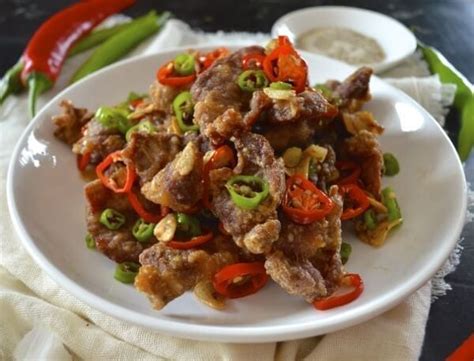 cantonese-salt-and-pepper-pork-chops-the-woks-of-life image