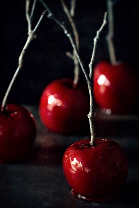 candy-apples-recipe-bakers-royale image